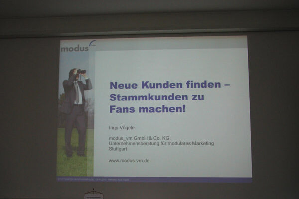 Ingo Vögele referiert über Kundengewinnung und Kundenbindung im Rahmen der Stuttgarter Montagsimpulse Bild 11